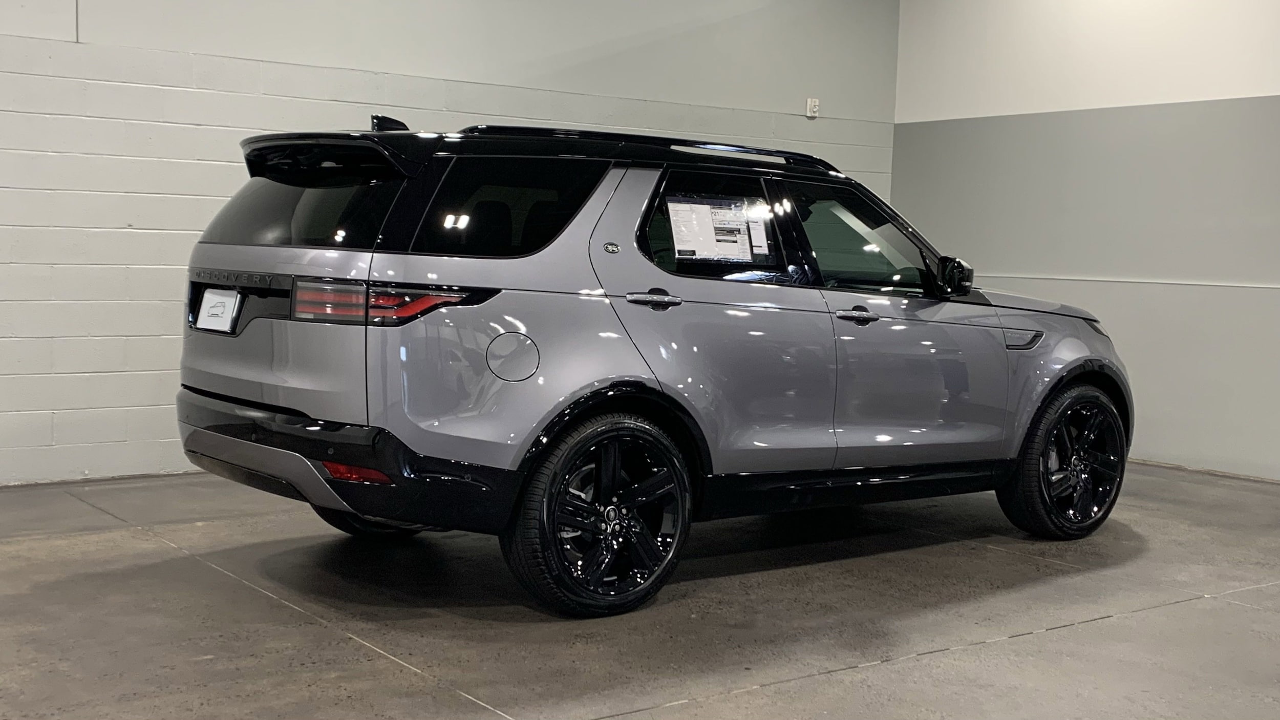 land rover discovery 2025 SALRL2FX4S2516473 image land rover discovery 2025 SALRL2FX4S2516473 image